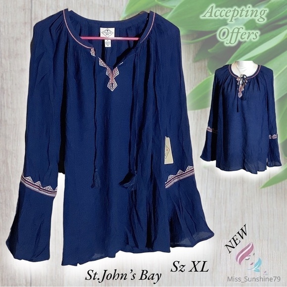 St. John’s Bay NEW - Sz XL - American navy keyhole front bell sleeved Top - Picture 1 of 6